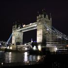 Tower Bridge bei Nacht