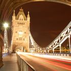 Tower Bridge bei Nacht