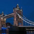 Tower Bridge bei Nacht