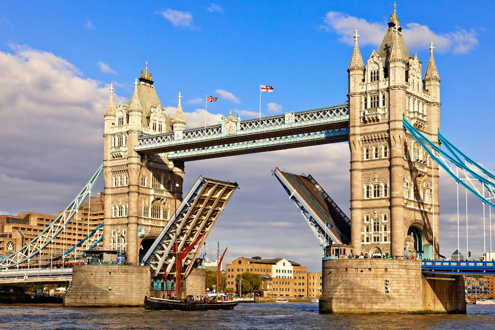 Tower Bridge, Bridge Lift