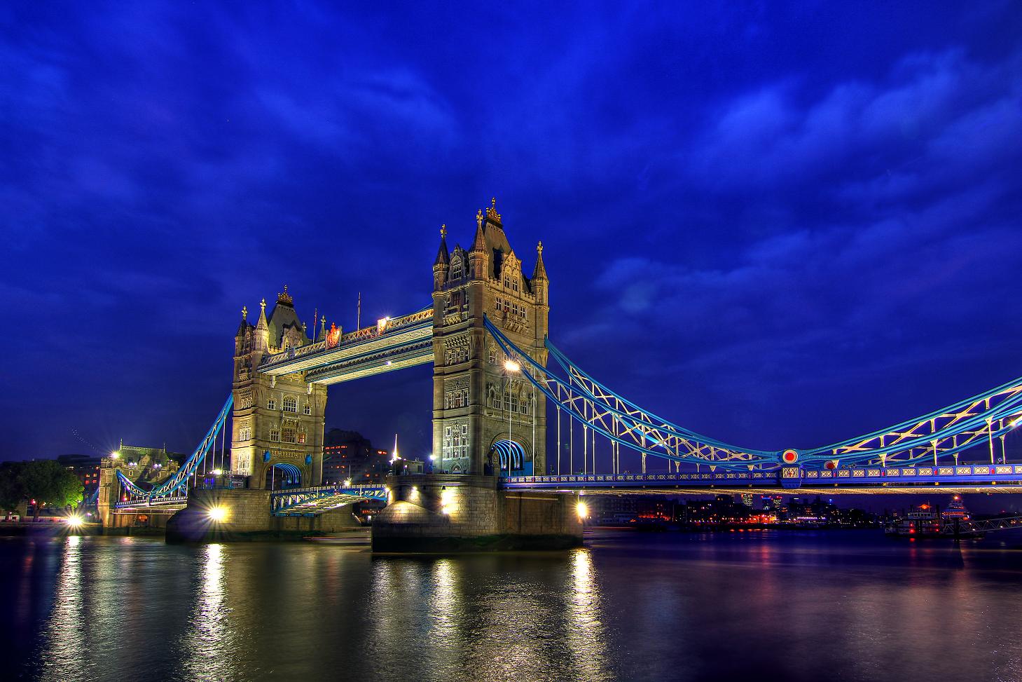 Tower Bridge by night