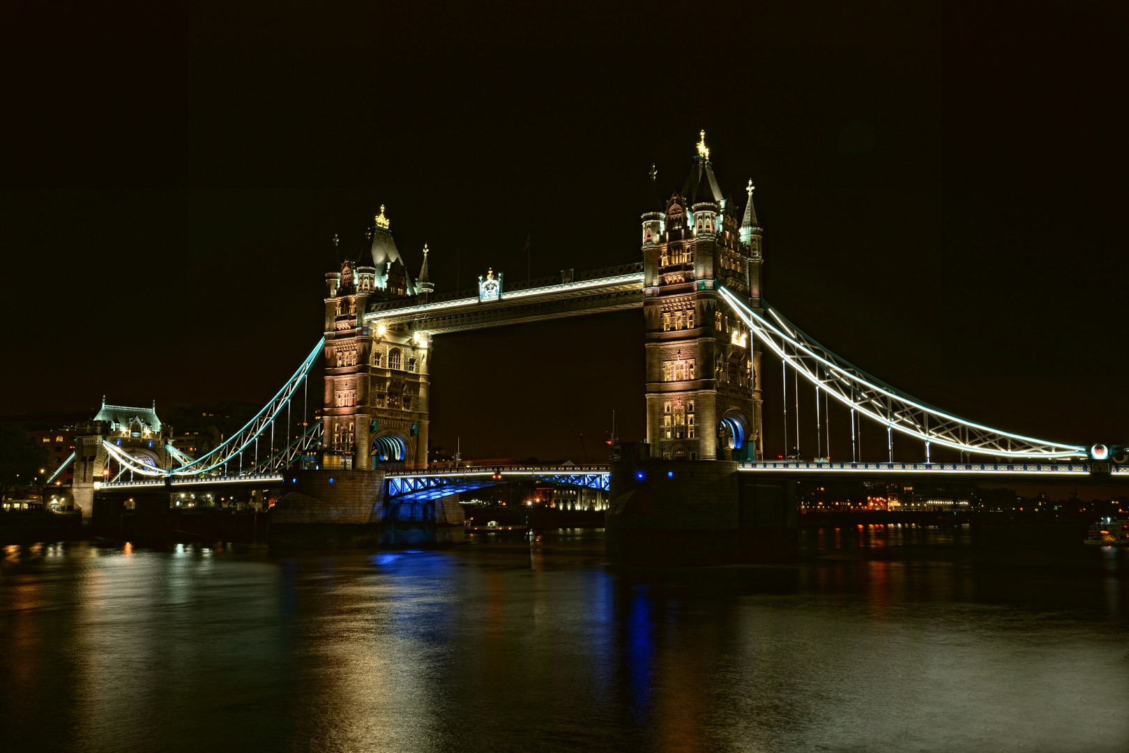 tower bridge