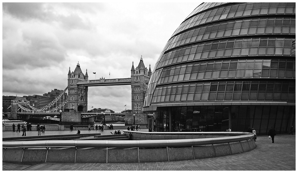 Tower Bridge & City Hall