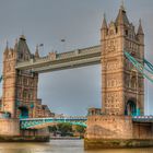 Tower Bridge in der Dämmerung