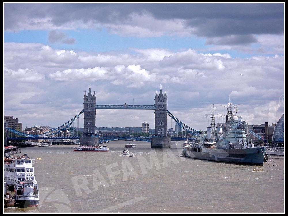 Tower Bridge (London 2011)