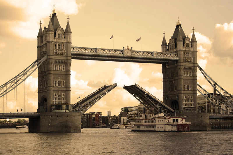 Tower Bridge mal anders...