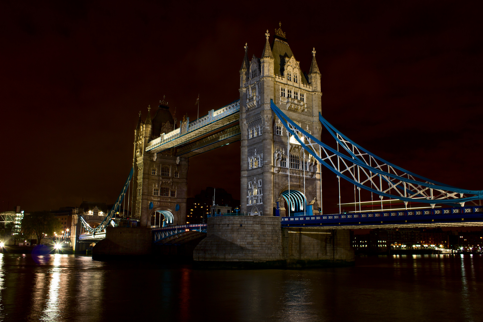 Tower Bridge (Seite)