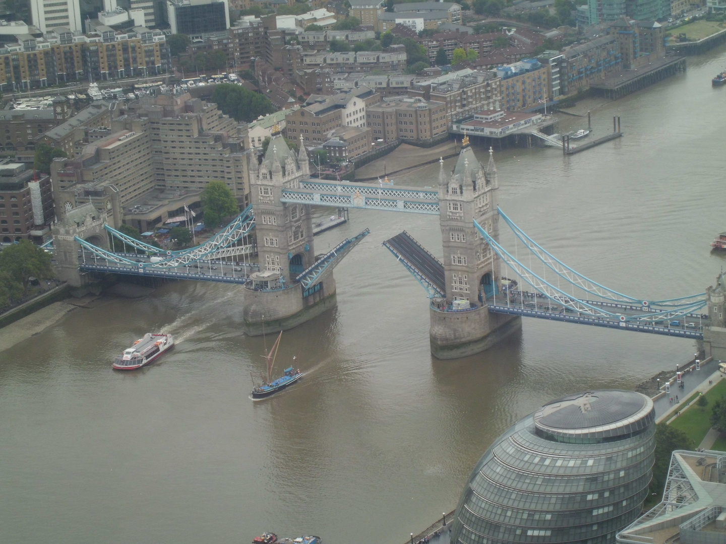 Tower Bridge vom Shard gesehen