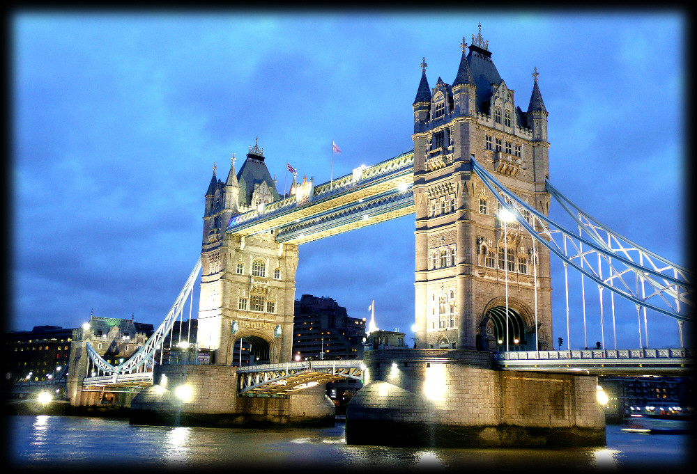 Towerbridge@Night