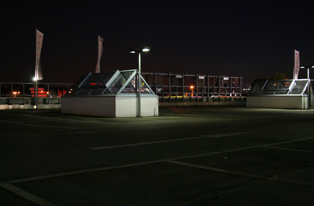 Toys R Us Bei Nacht Foto Bild Architektur Architektur Bei Nacht Motive Bilder Auf Fotocommunity