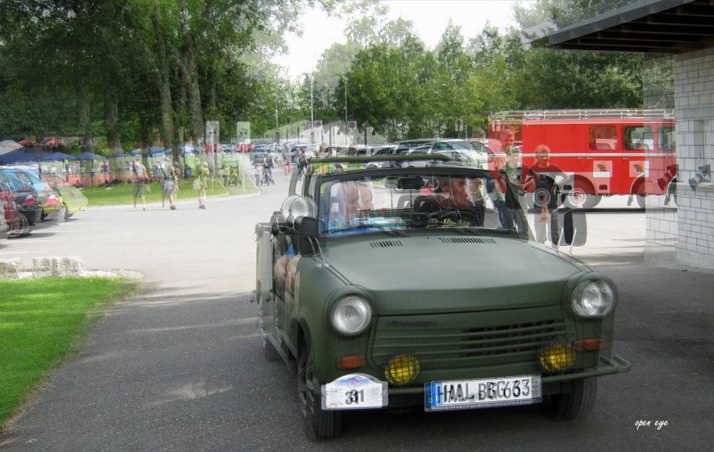 Trabant in Aarau 2012 -  3D Intertlaced Bild an einem Polfilter Monitor oder 3D TV anschauen.