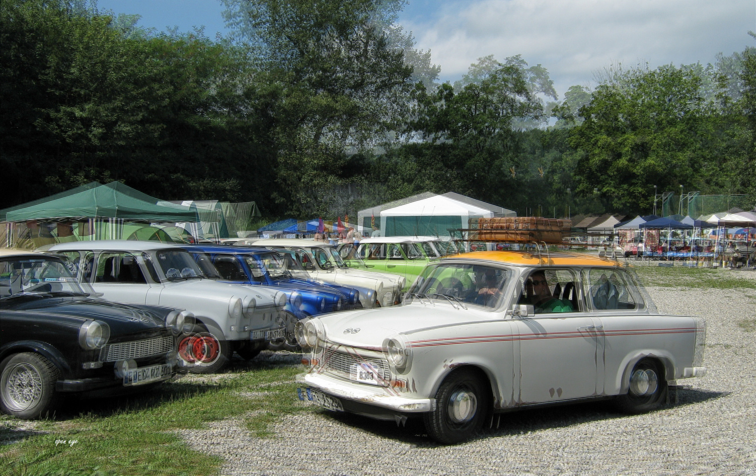 Trabant in Aarau 2012 -  3D Intertlaced Bild an einem Polfilter Monitor oder 3D TV anschauen.