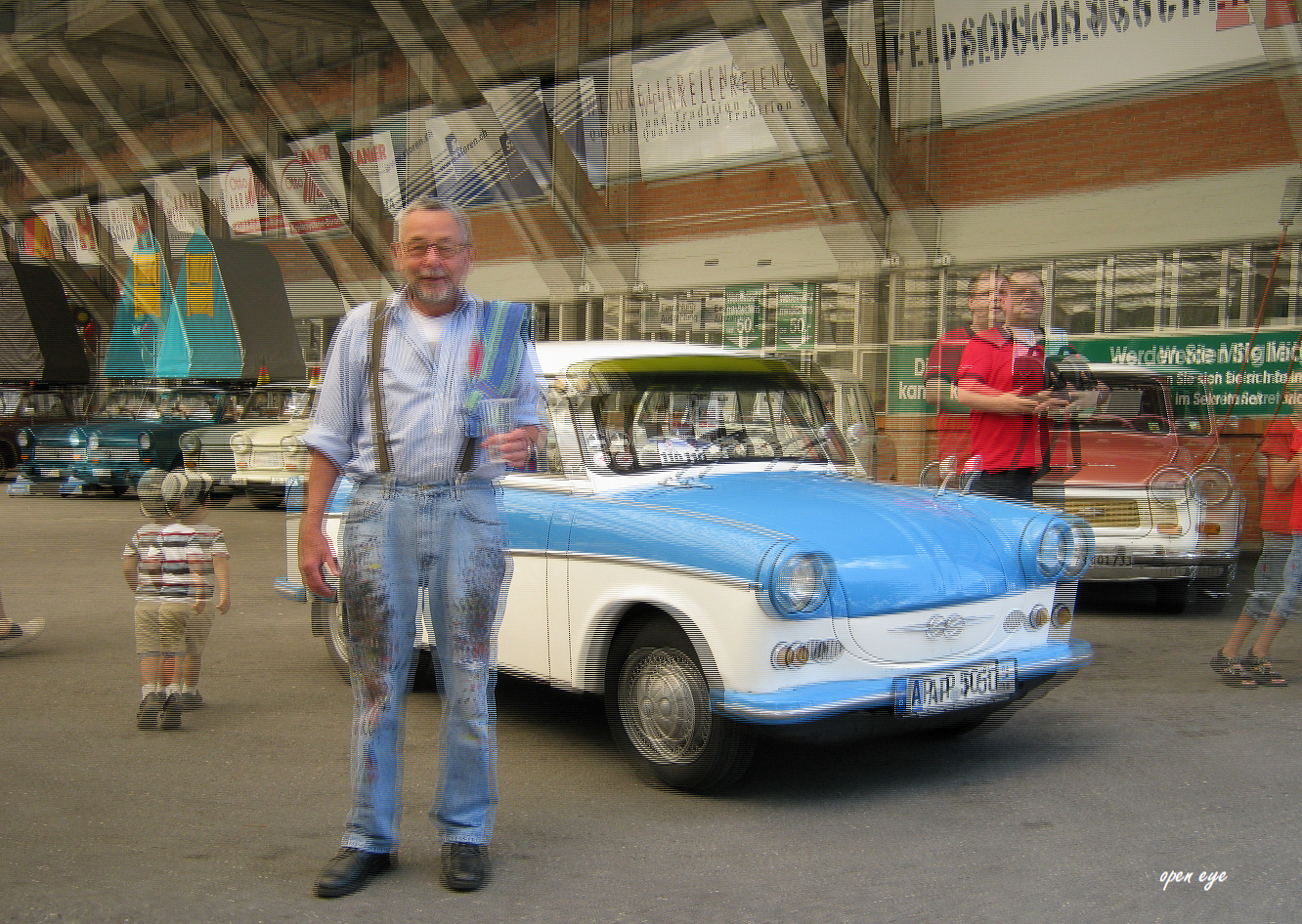 Trabant in Aarau 2012 -  3D Intertlaced Bild an einem Polfilter Monitor oder 3D TV anschauen.