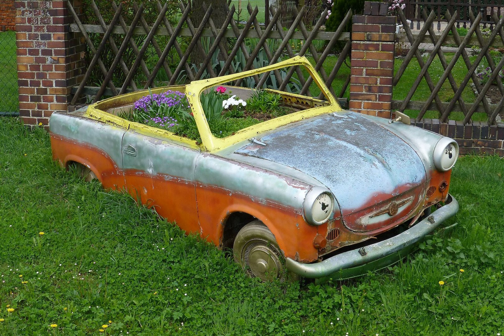 Trabant "Pflanz - Kübel"