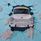 "Trabi" aus East Side Gallery