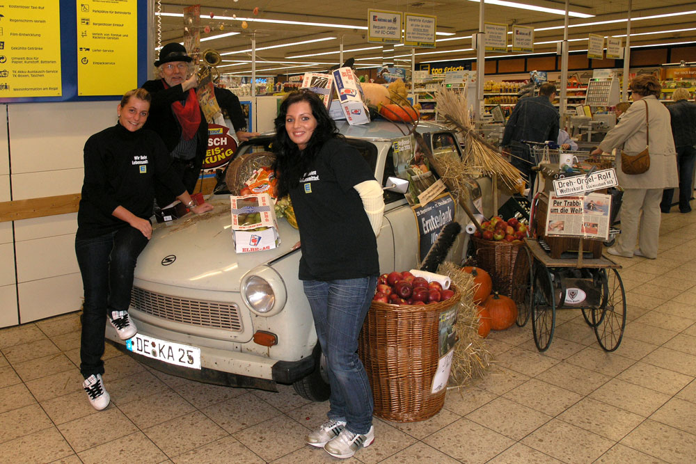 Trabi im EDEKA-Markt Diesterwegstraße