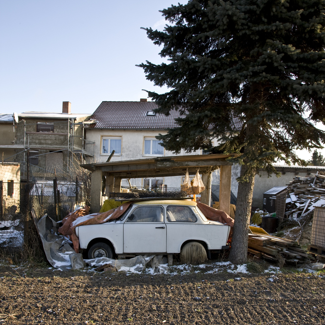 Trabi in der Nähe von Halle