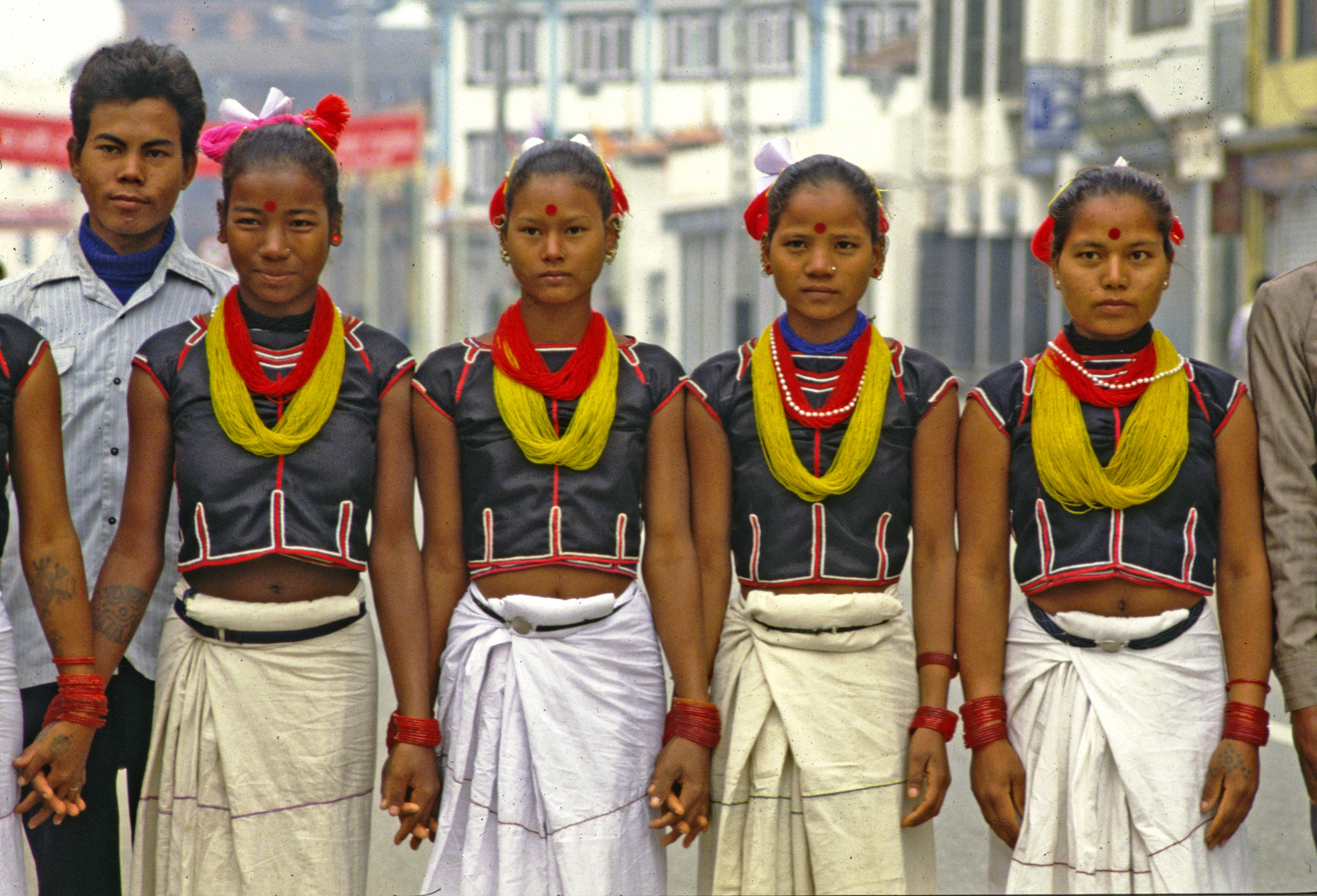 Trachtengruppe in Kathmandu.