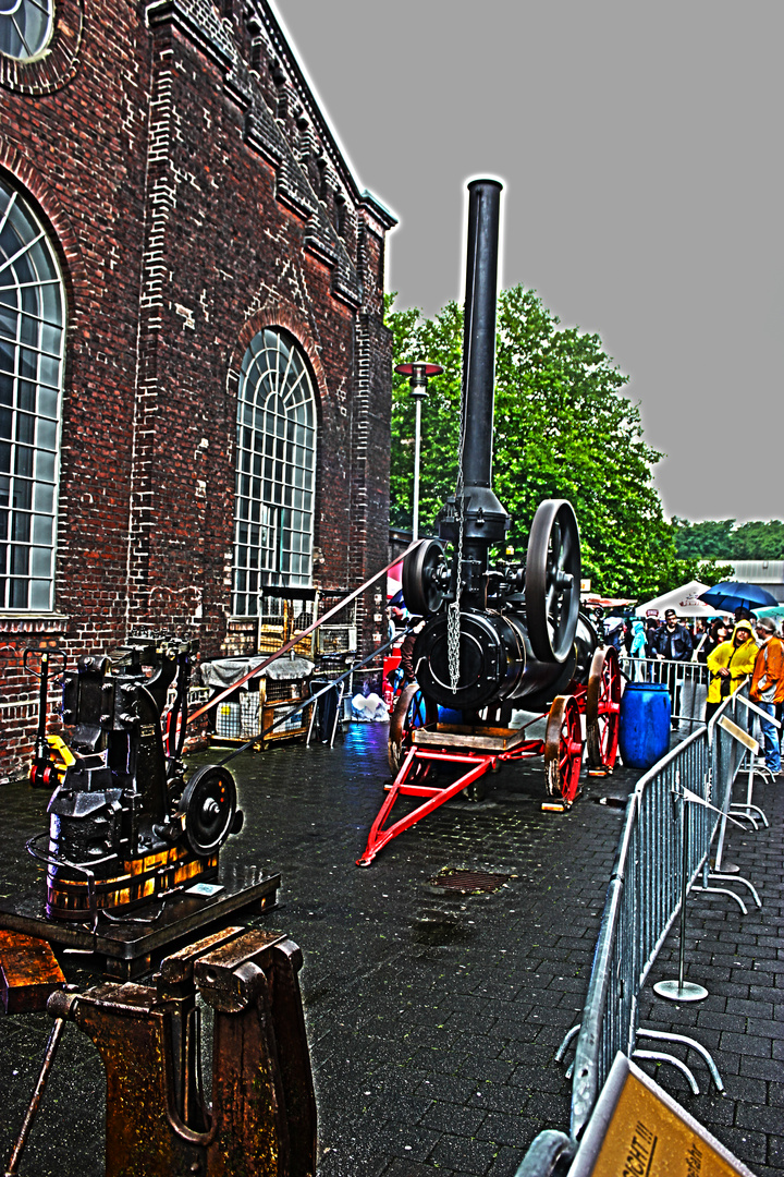 Traction engine / Lokomobile III