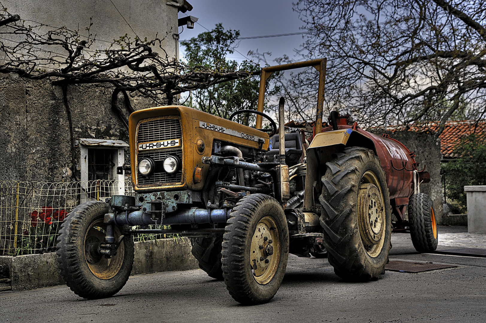 Tractor