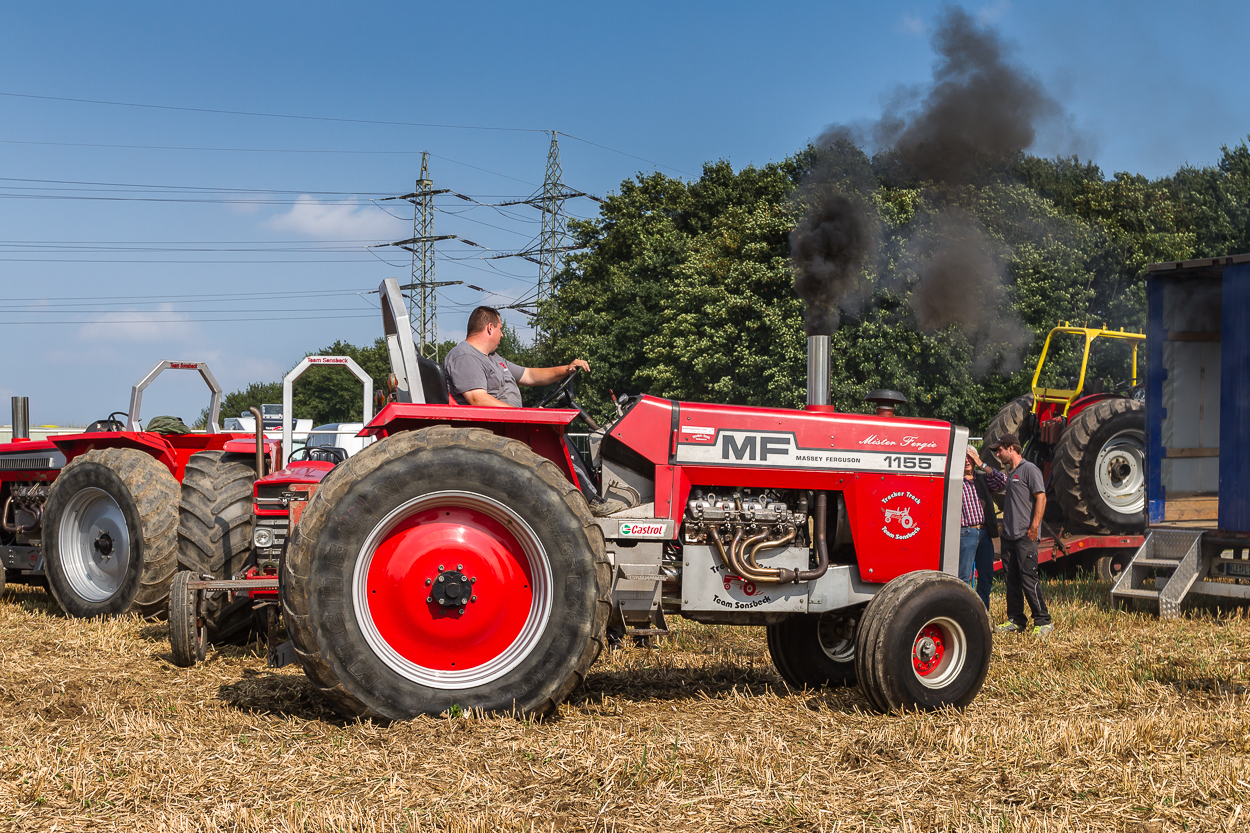 Tractor Pulling_03