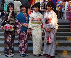 Traditionelle Japanerinnen