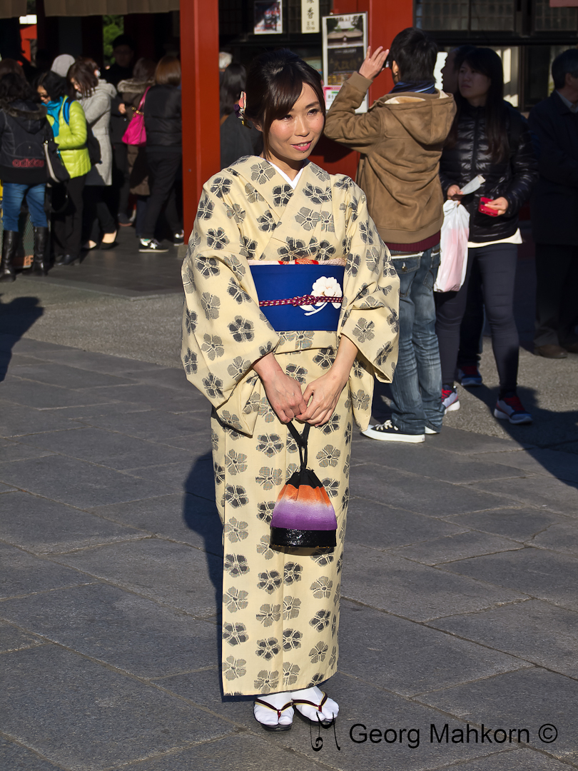 Traditionelle Japanische Kleidung - Kimono
