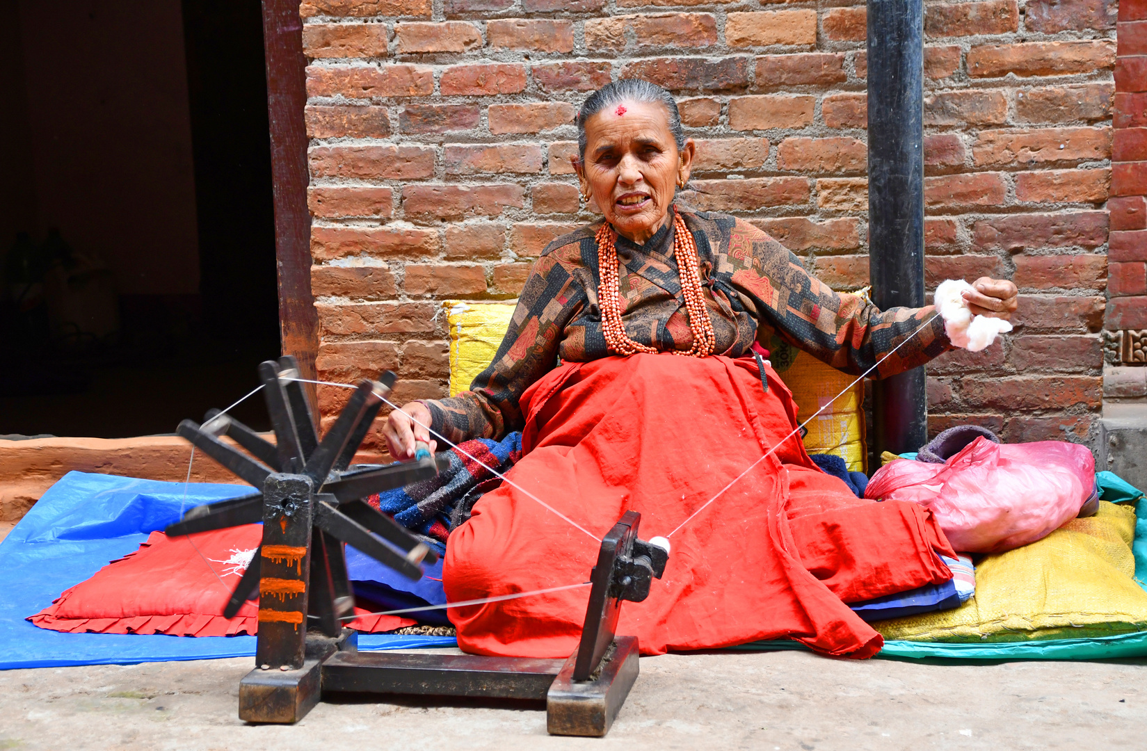 Traditionelle Spinnkunst in Bhaktapur