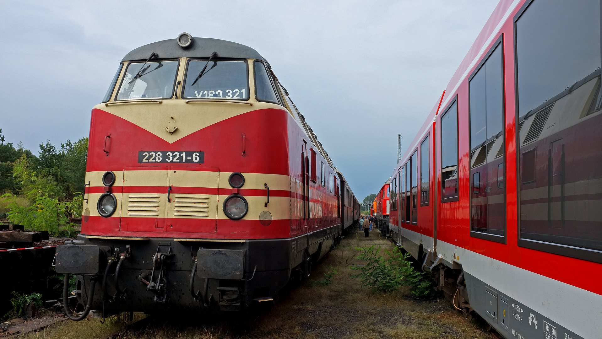 Traditionslok DR V180 / DB 228 in Berlin-Schöneweide