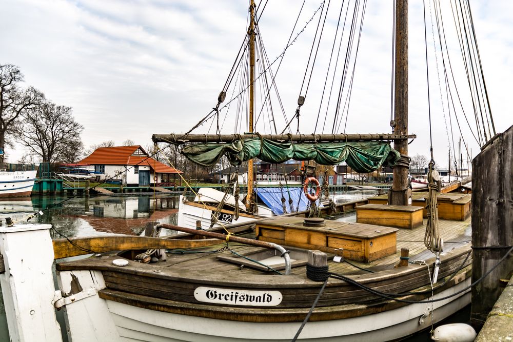 Traditionssegler im Museumshafen Greifswald  