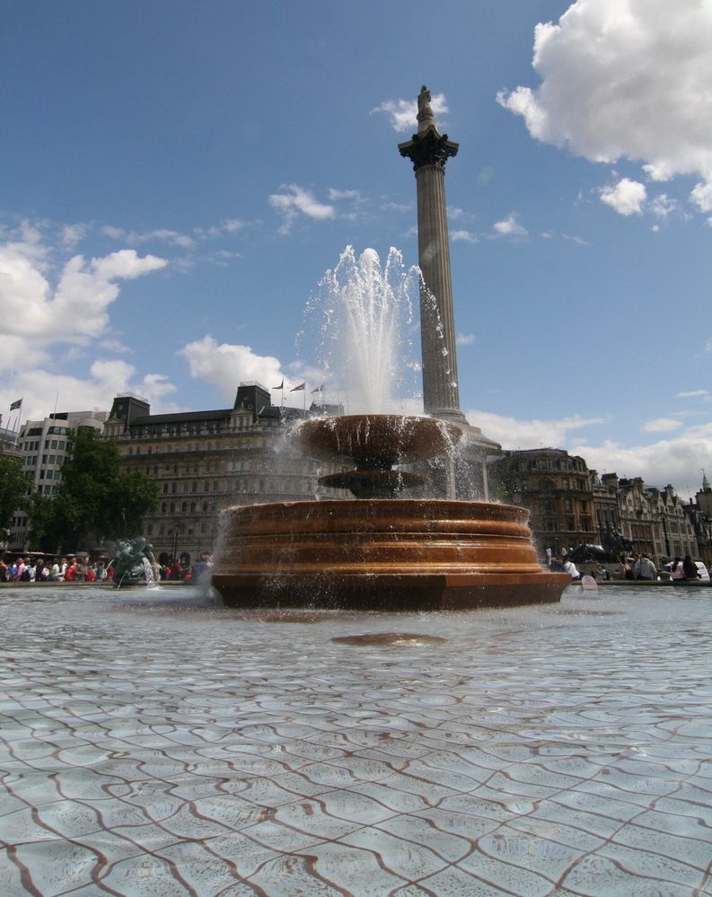 *Trafalgar Square III