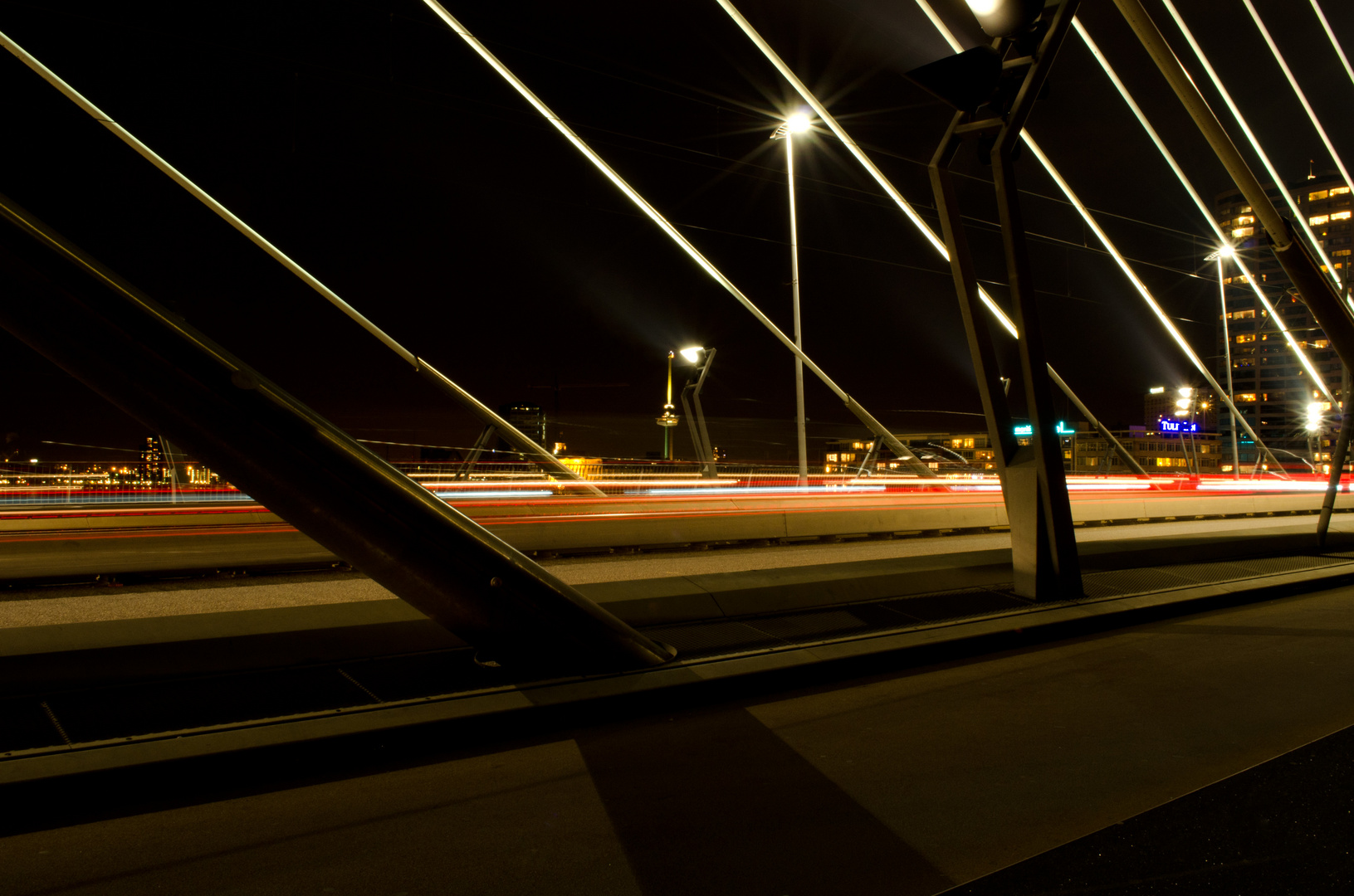 Traffic on Erasmusbrug