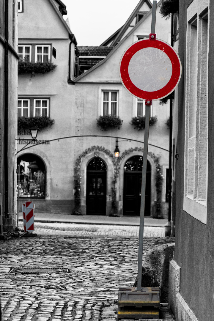 ... traffic sign ...