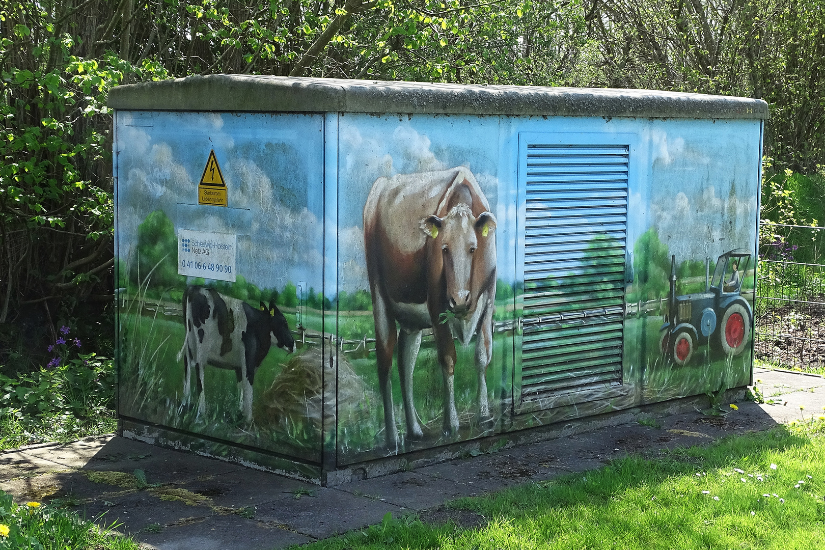 Trafo-Häuschen in Bargstall