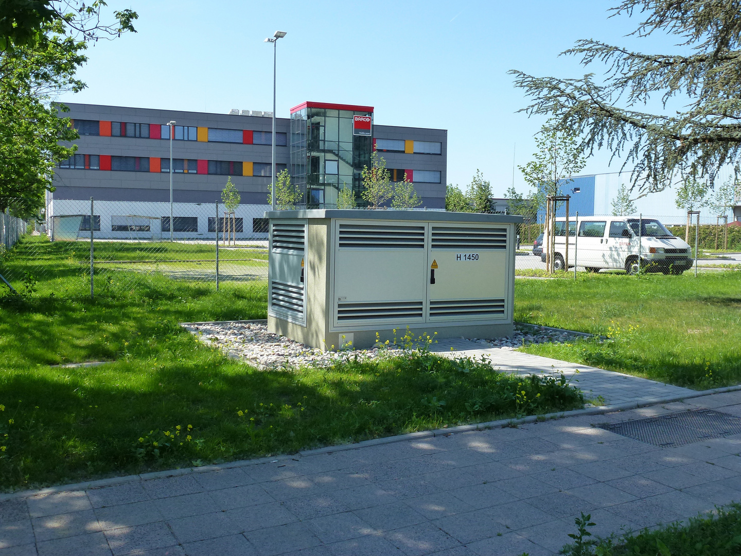 Trafostation - niedrige fabrikfertige Kabelstation wird als Kompaktstation bezeichnet