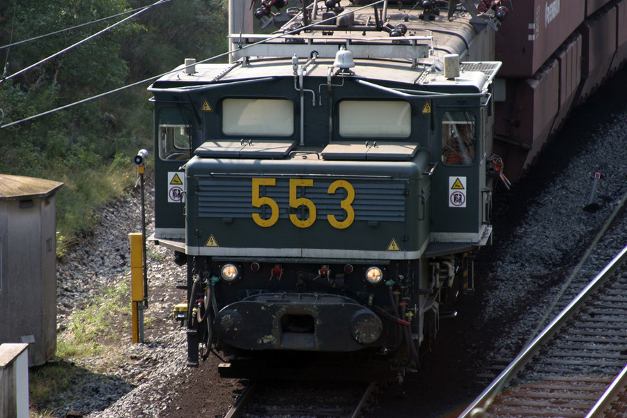 Train 553