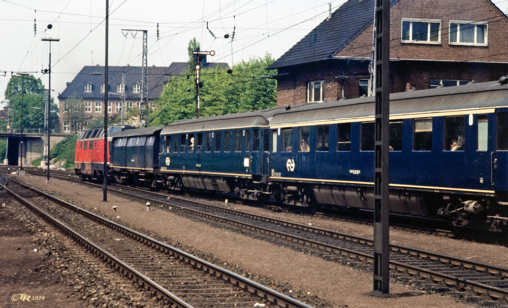 Train Bleu á la NS