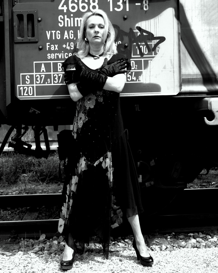 Train & Fashion