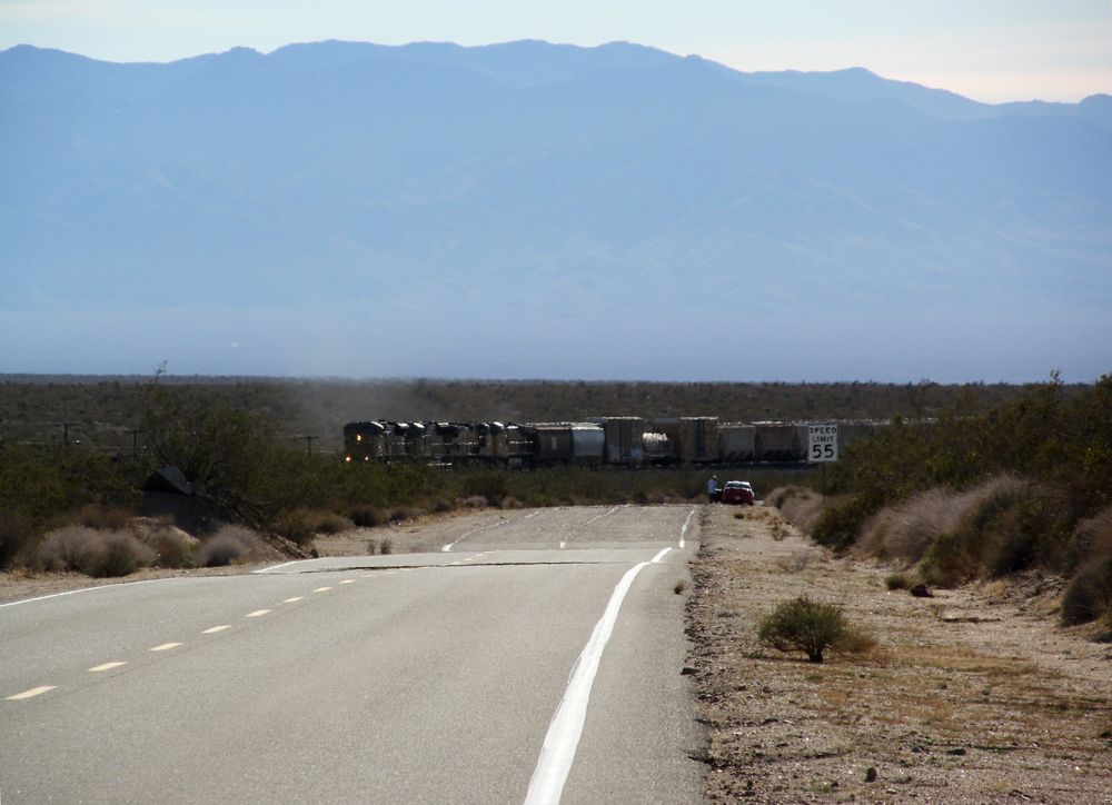 Train in der Mojave-Wüste