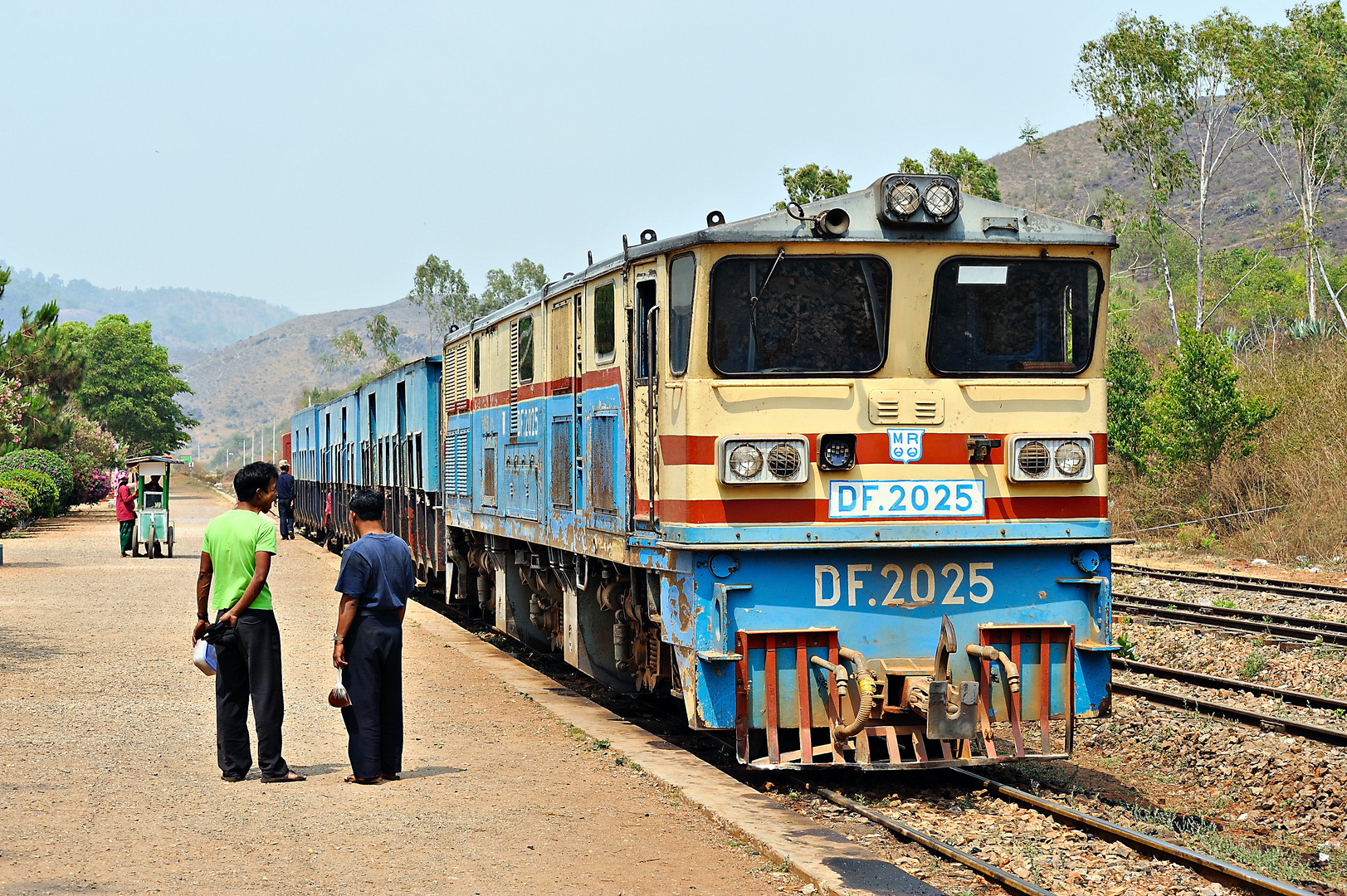 Train in Taunggy b