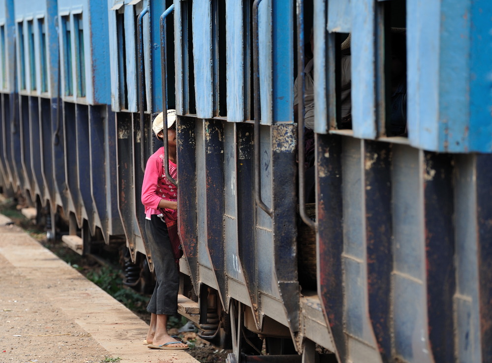 Train in Taunggy