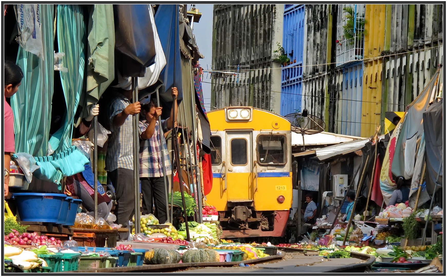 Train Market in Samut Songkhram