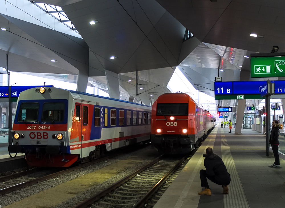 'Trainspotting' Wien Hbf