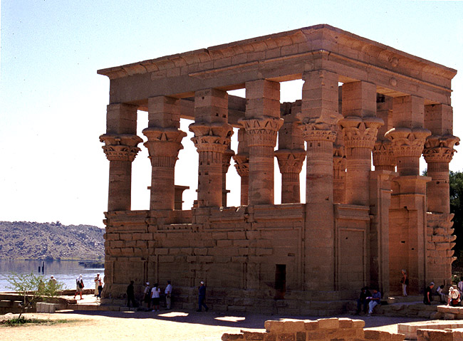 Trajan-Kiosk auf der insel Philae