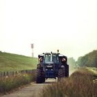 Traktor am Deichweg