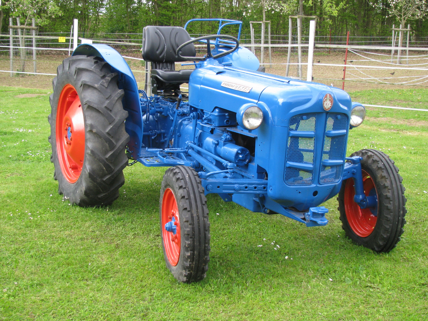 Traktor Fordson DEXTA