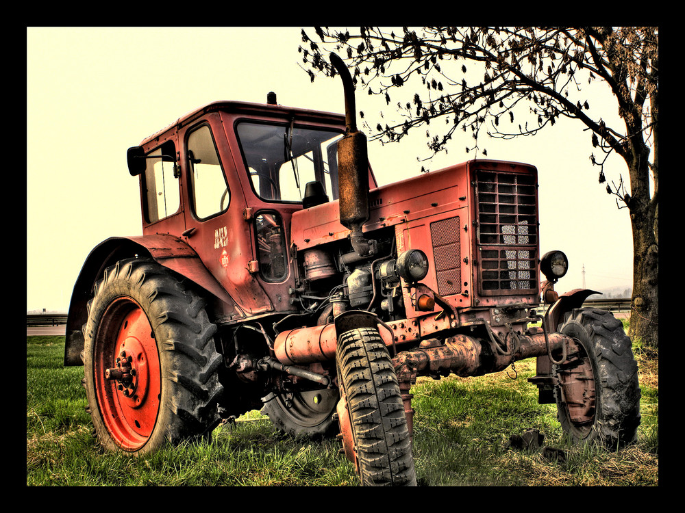 Traktor - - HDR - -