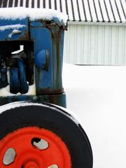 Traktor im Schnee