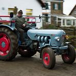 Traktor in Fahrt