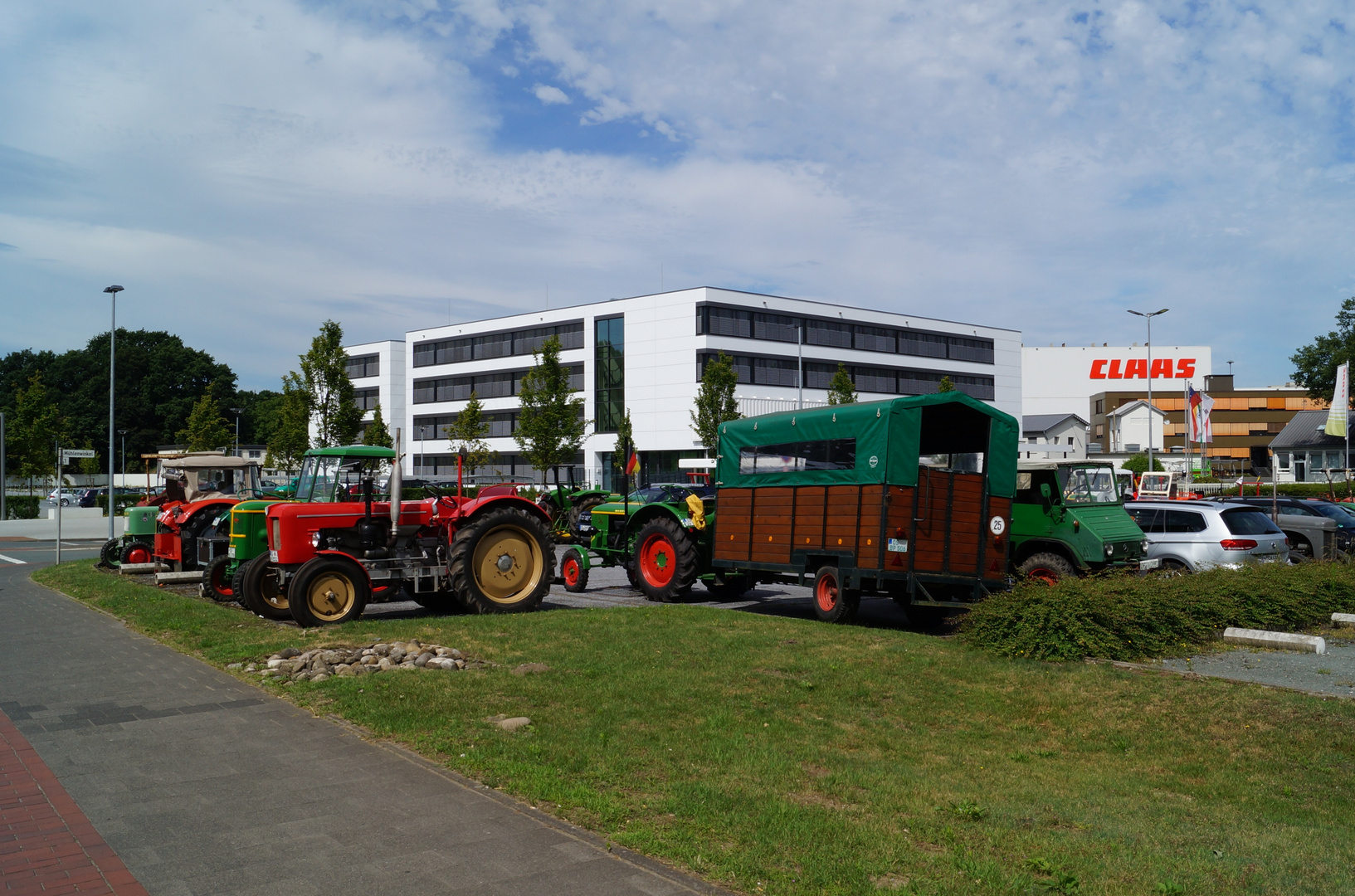 Traktoren Oldtimerclub besucht Fa. CLAAS Foto 4